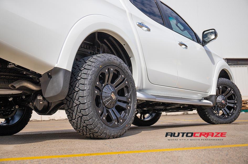 MITSUBISHI TRITON MONSTER XD MATTE BLACK